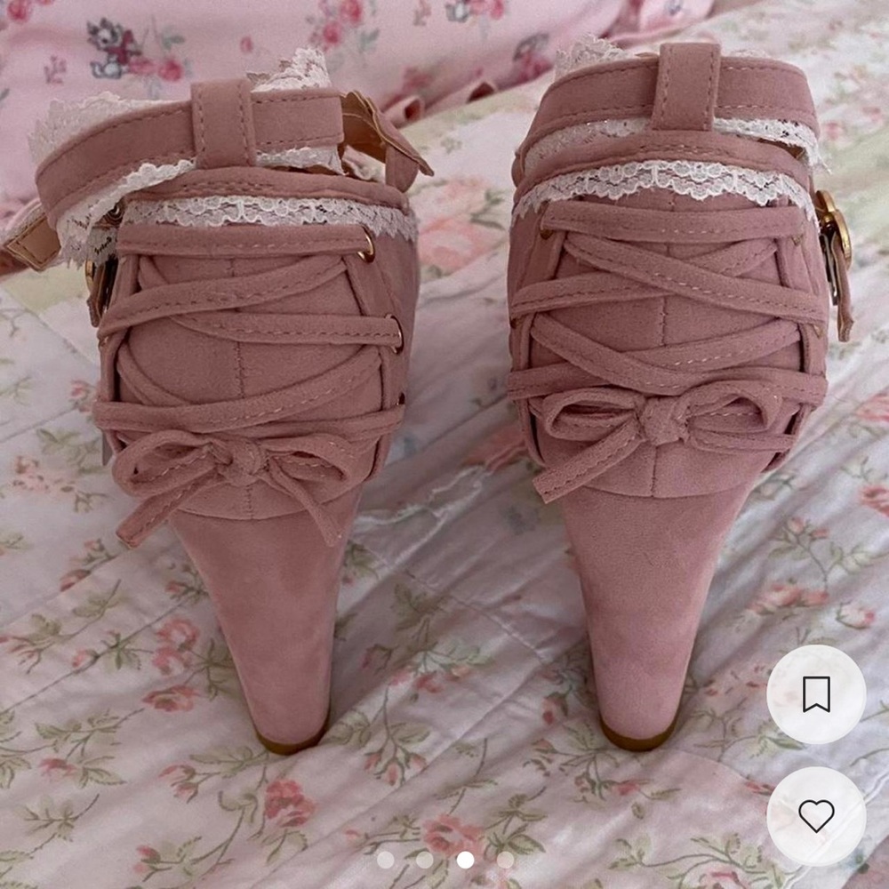 Liz Lisa Heels NWT ๐๐ - Picture 3 of 4